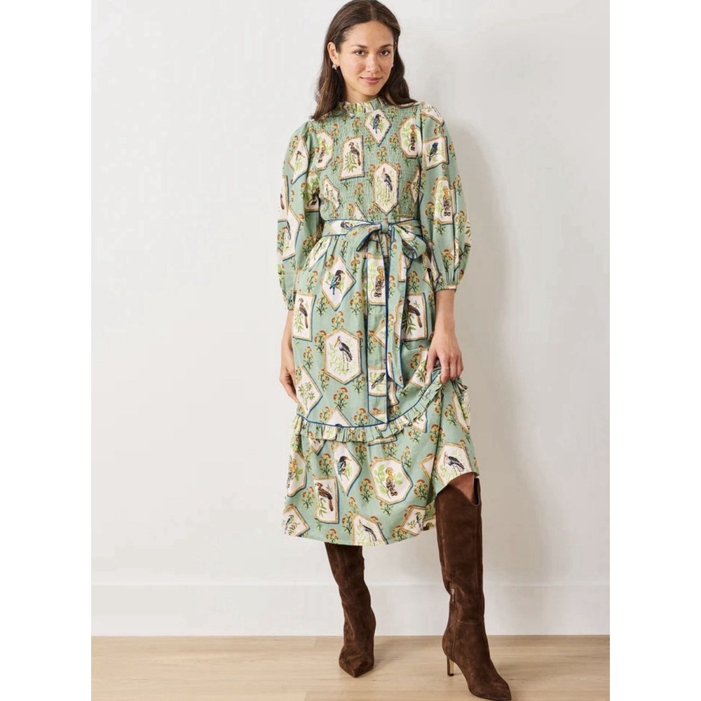 Print Fresh Cassidy Midi Dress in Birds of India Size Small Smocked Belted